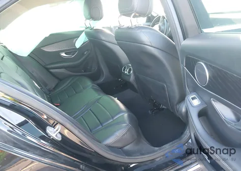 2016 Mercedes-Benz C 300 из США, поврежденный, VIN 55SWF4JB7GU163674